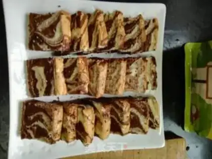 Make A piece of macaroni cake step 3