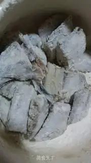 Make Red-fried fish step 1