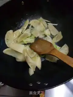 Make A light, small, fried snow fruit step 4