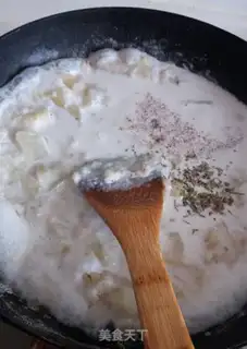 Make Vanilla potato soup step 4