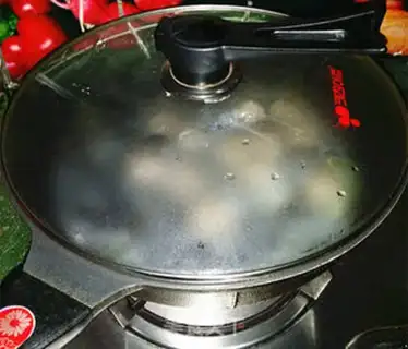 Make Cowballs, crotch step 5