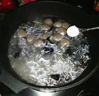 Make Cowballs, crotch step 7