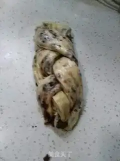 Make Bean-salary braid bread step 6