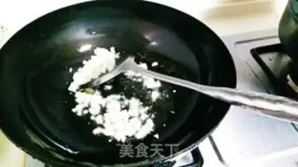 Make Garlic cabbage step 1