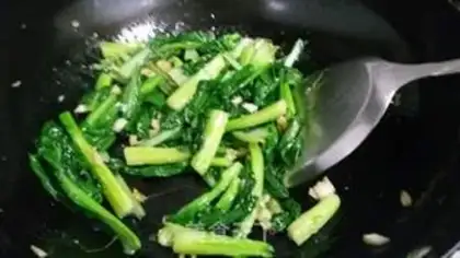 Make Garlic cabbage step 3