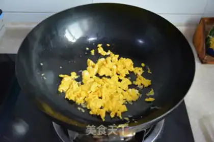Make Mocked eggs step 2