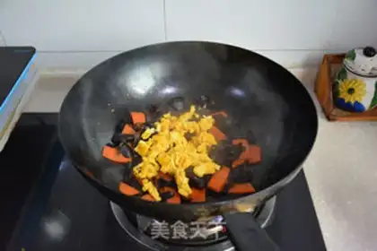 Make Mocked eggs step 4