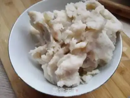 Make Egg Mountain veal balls step 1
