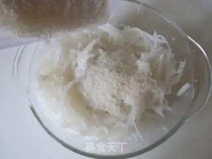 Make Powdered shrimp radish step 4