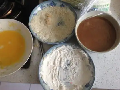 Make Garlic bread chicken chops step 4