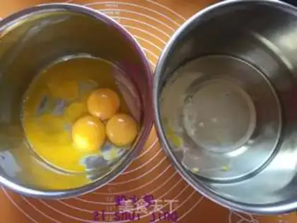 Make Four rolls step 0