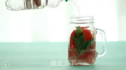 Make Tomato roller bubbles step 1