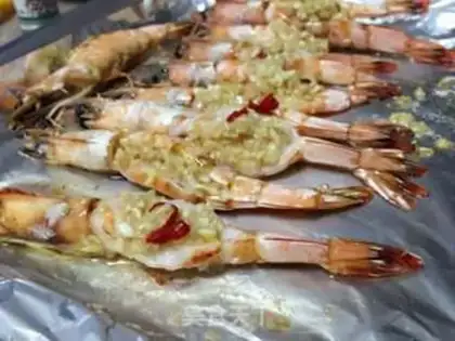 Make Garlic shrimp step 2
