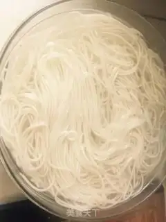Make Three-colour breakfast noodles step 2