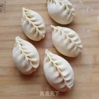 Make Old cabbage pork bun step 12