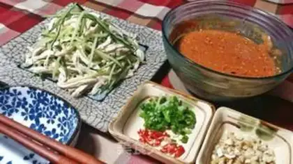 Make Strange, spicy hands tore chicken step 8