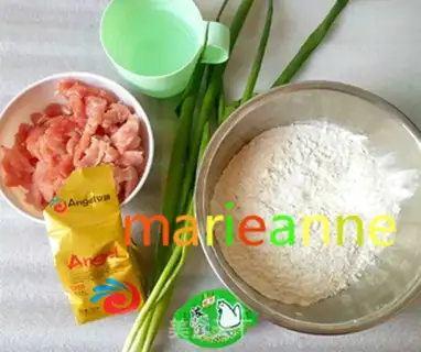 Make Chicken soup buns step 0