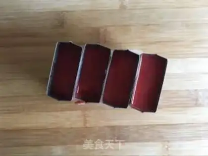 Make Red strawberry popsicle step 3