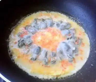 Make Oyster omelet step 7