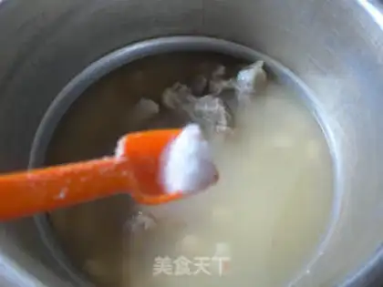 Make White bean pig hoof soup step 8