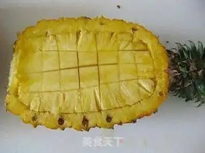 Make Shrimp eggs and pineapple fried rice step 0