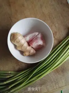 Make Garlic fried meat step 0