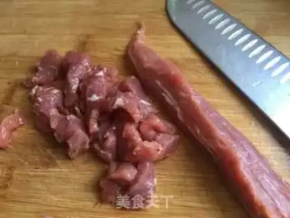 Make Mushroom-peased meat step 1