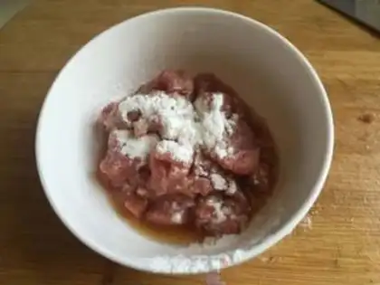 Make Mushroom-peased meat step 2