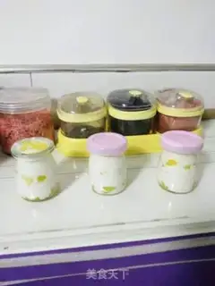 Make Fruit yogurt step 1