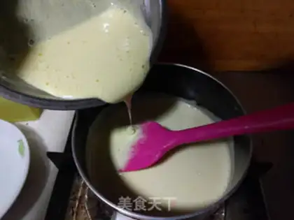 Make Strawberry Charlotte step 17
