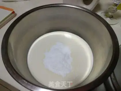 Make Strawberry Charlotte step 19