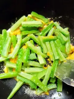 Make Salted egg cream step 7