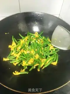 Make Garlic fried cucumber step 2