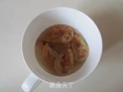 Make Powdered shrimp radish step 0