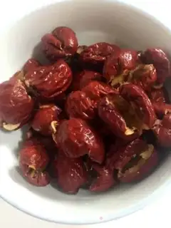 Make Homemade red date yogurt step 3