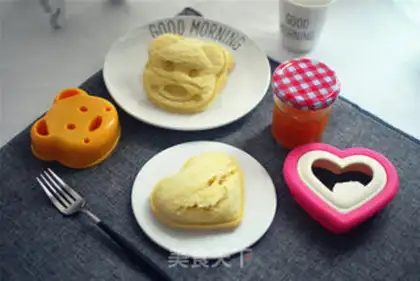 Make Jelly-cracked toast step 9