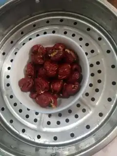Make Homemade red date yogurt step 4