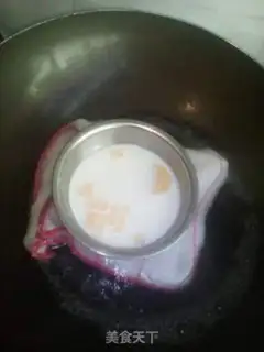 Make Banana milk with apples step 1