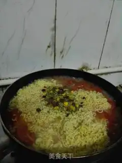 Make Tomato egg noodles step 5