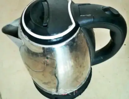 Make Red sugar for egg water step 0