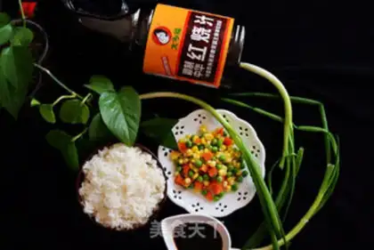 Make Red fried rice step 0