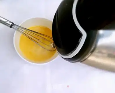 Make Red sugar for egg water step 3