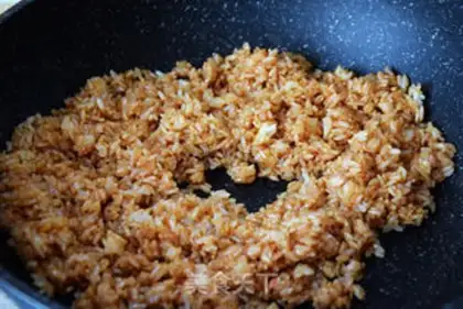 Make Red fried rice step 2