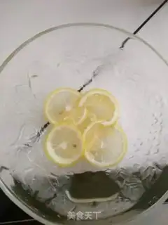Make Lemon honey apple water step 3
