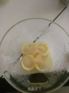 Make Lemon honey apple water step 4