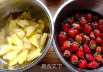 Make Fruit cream box cake step 7