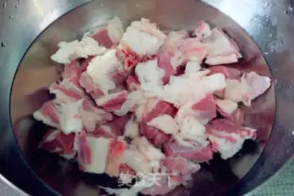 Make Beef borscht step 0