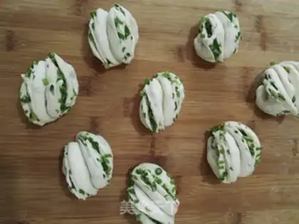 Make Onion rolls step 8
