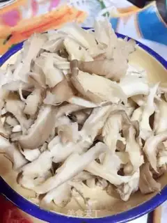 Make Five-coloured mushrooms step 0