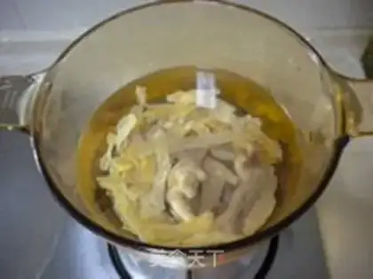 Make Liquor chicken soup step 1